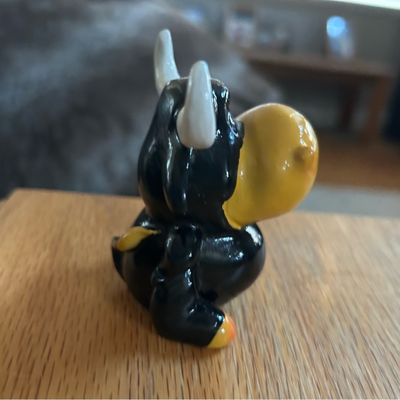 Bull Resin Figure - Super cute and lovely details - great decorative collectable - Picture 4 of 8